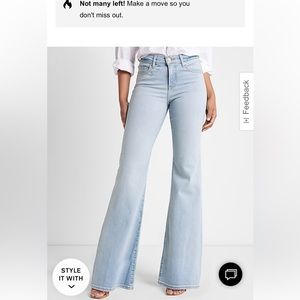 EXPRESS MID RISE LIGHT WASH '70S FLARE JEANS